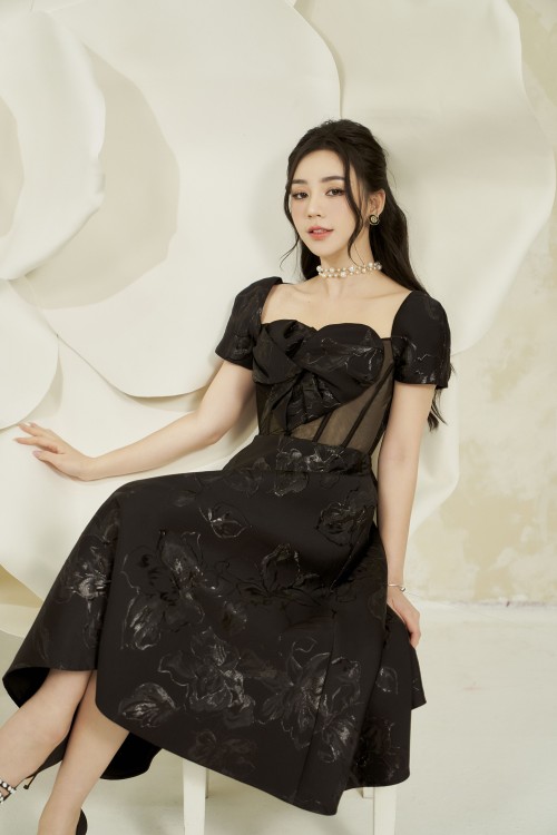 Sixdo Black Heart Midi Brocade Dress